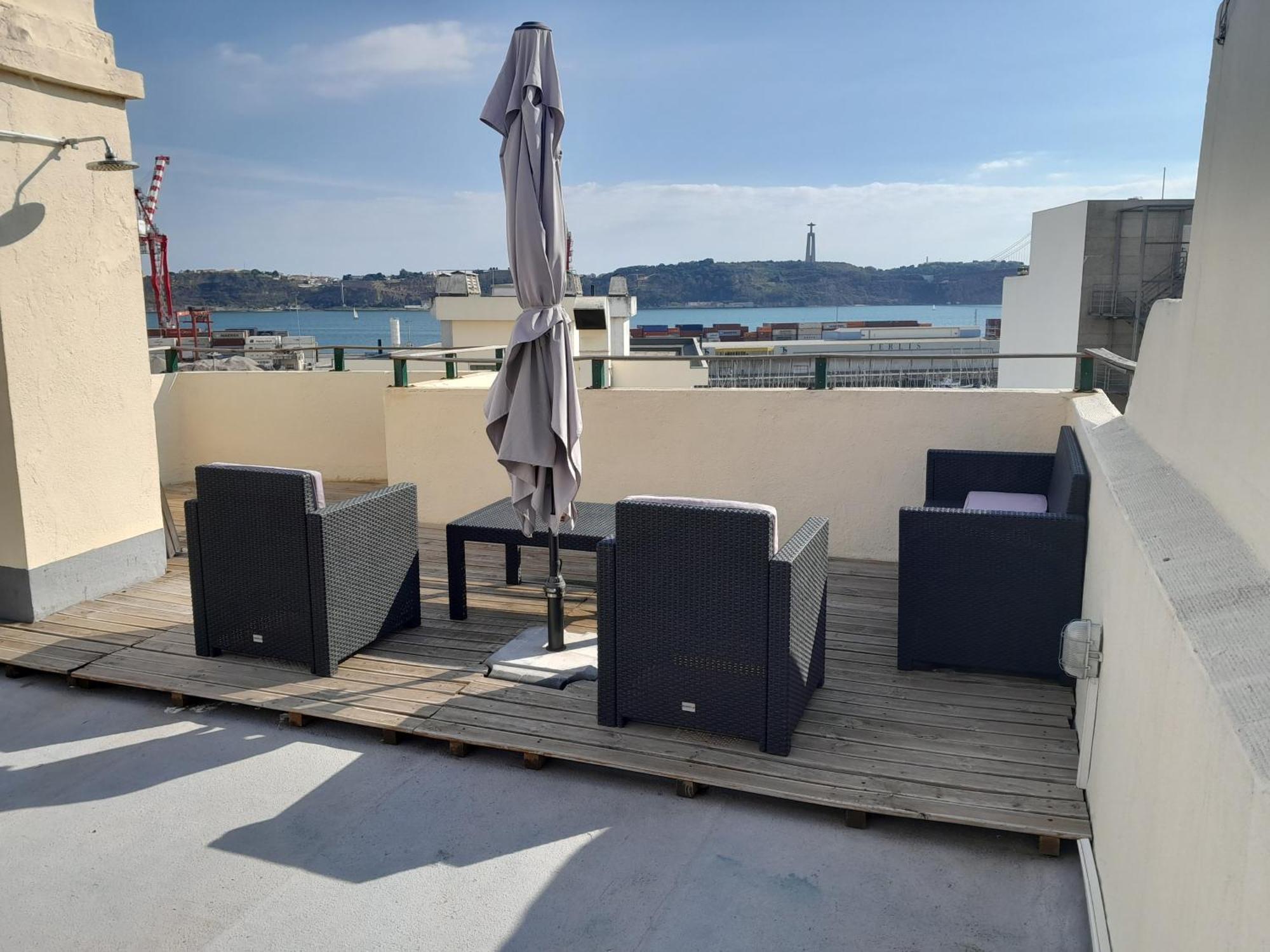 Apartamento Sobre O Rio Lisboa Eksteriør bilde