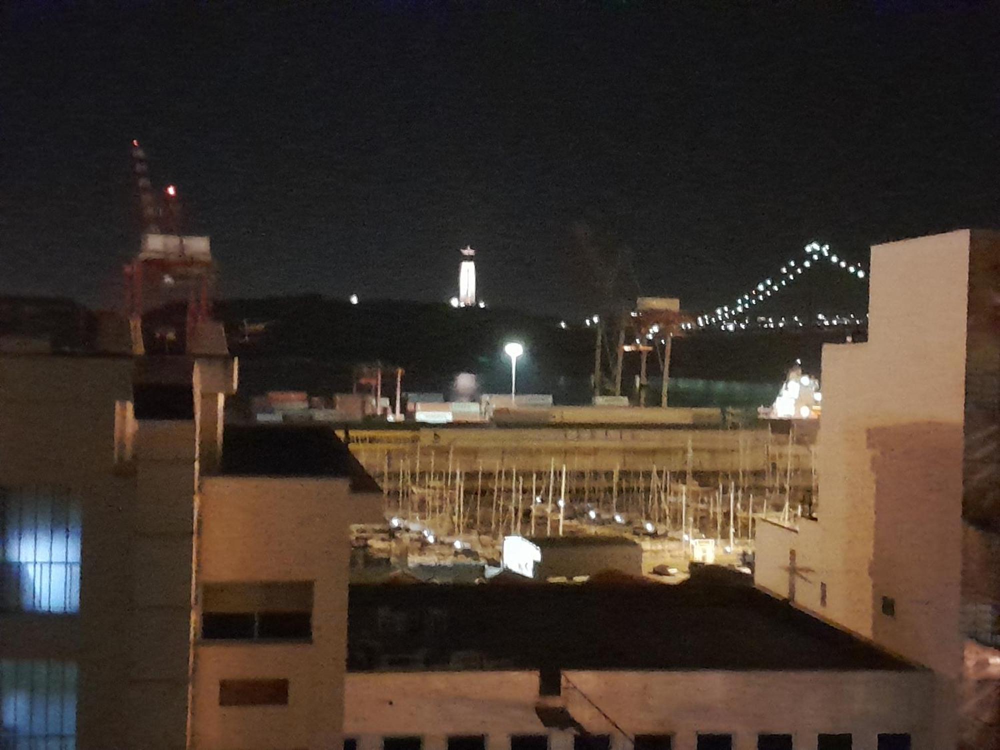 Apartamento Sobre O Rio Lisboa Eksteriør bilde