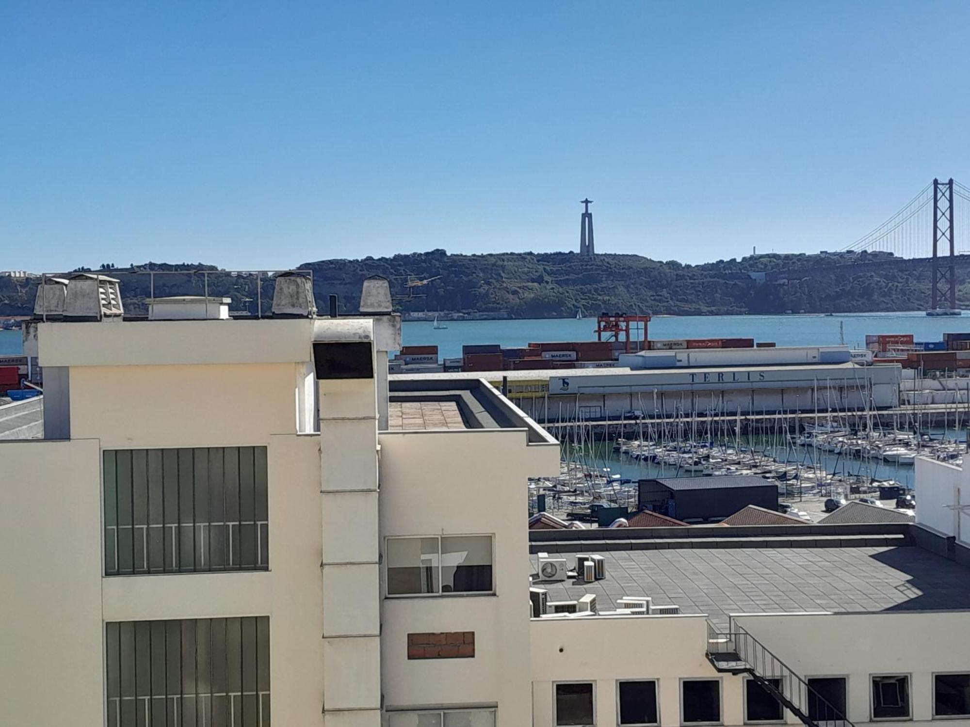 Apartamento Sobre O Rio Lisboa Eksteriør bilde